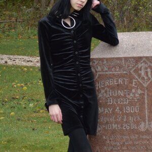Black Crushed Velvet H&M Dress, Collared Neckline & Sleeves